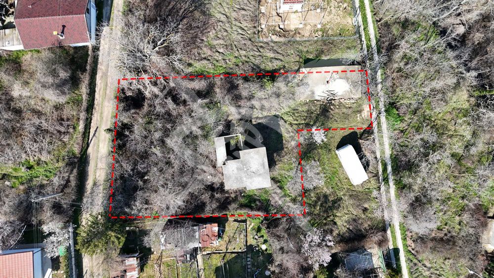 Парцел с едноетажна вила в м-т Прибой- 96064