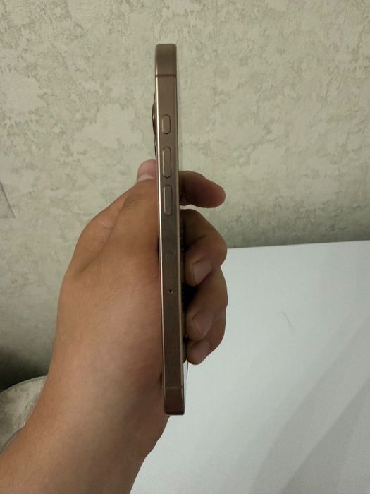 Продам Iphone 16 pro 256гб