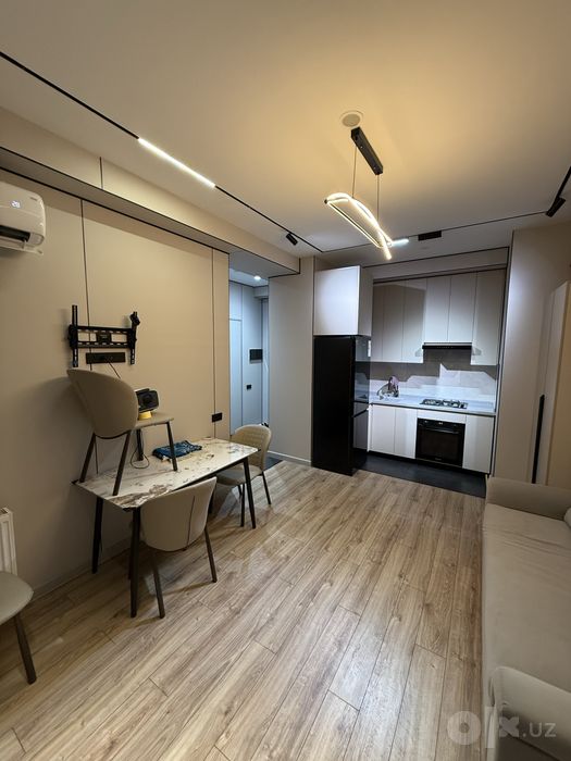 Продается квартира собственник Bobur residence
