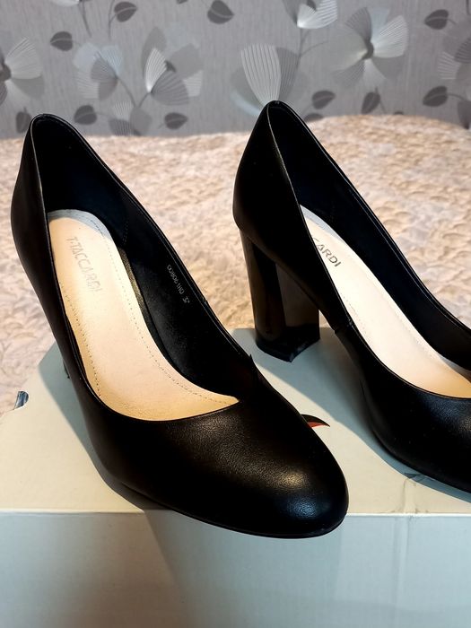 Туфли     на   каблуке