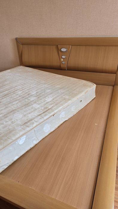 Отдам даром кровать б/у