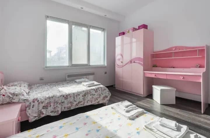 Дава се под наем Тристаен апартамент в Варна, Център - 110 кв.м за 1000 € - Снимка #6