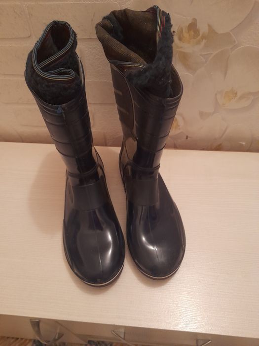 Сапоги резиновые размер 39. женские