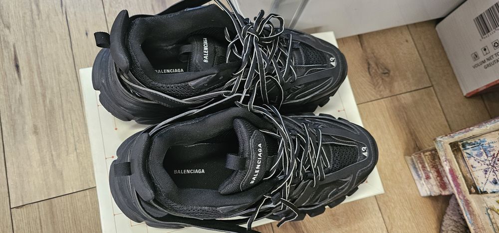 Balenciaga Track