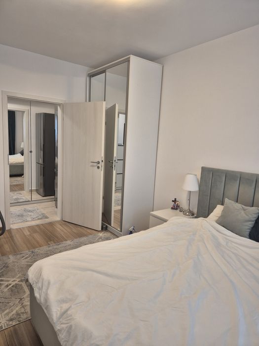 Inchiriez apartament doua camere, 6 minute metrou Dimitrie Leonida