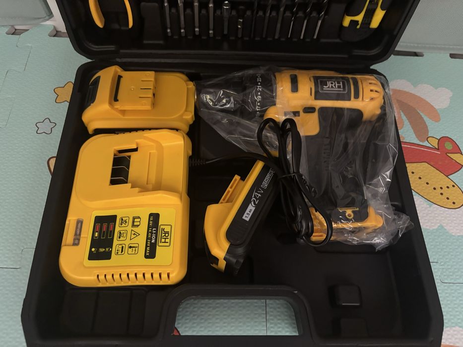 Bormasina / Autofiletant  percuție cu 2 baterii set trusa