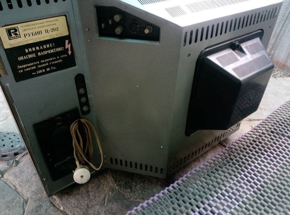 Транзисторный мини телевизор