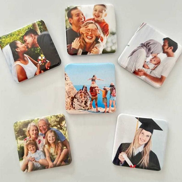 Magneți personalizați metal 5x5 cm – amintiri unice pentru frigider
