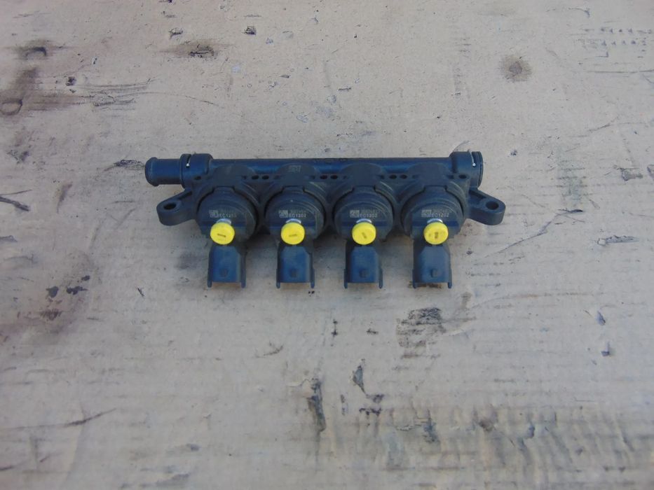 Injectoare GPL Fiat 1.4 rampa cu injectoare gpl fiat tipo panda evo bravo 500 cod 110r000201 / 36824833