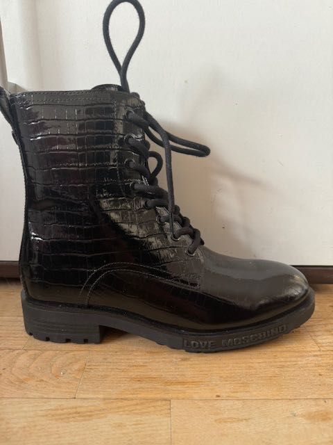 Moschino Оригинални Нови Боти