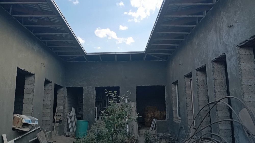 Уй сотилади 7.6 сотих