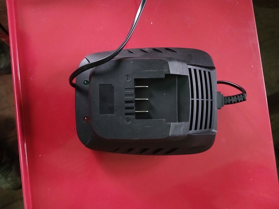 Masina de tuns iarba electrica cu 2 acumlator