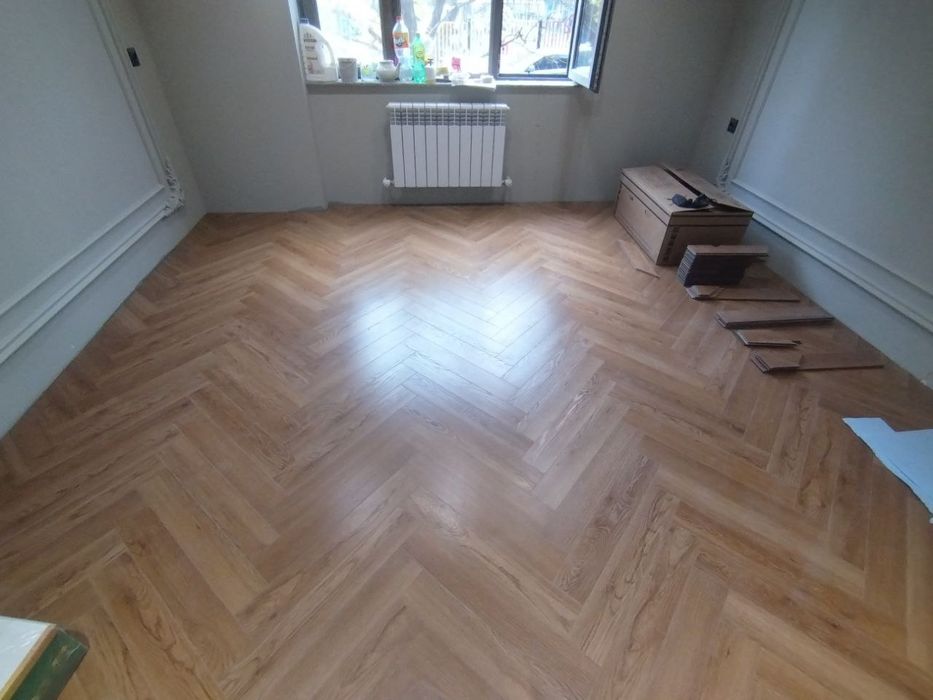 Укладка ламината, наливной пол, резиновый пол