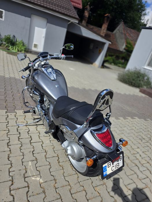 Suzuki intruder 1800cc