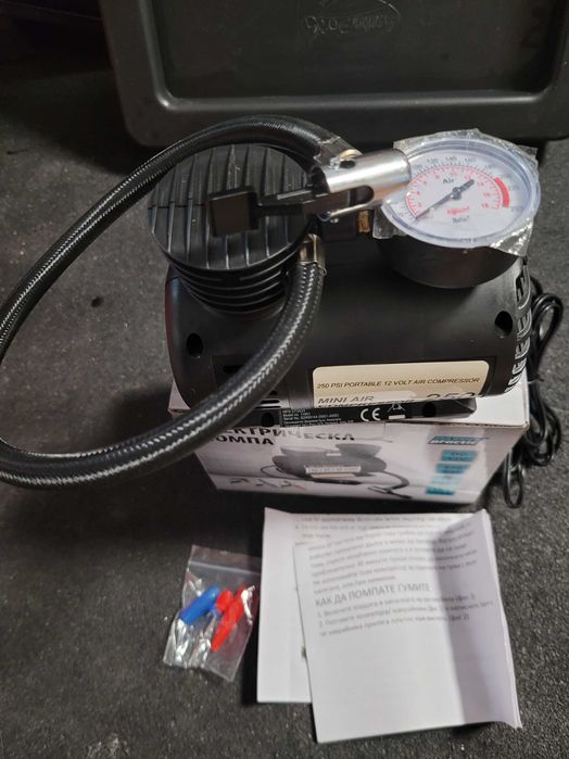 Мини компресор за автомобил