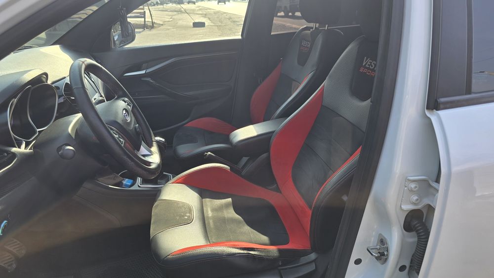 Lada Vesta Sport 1.8