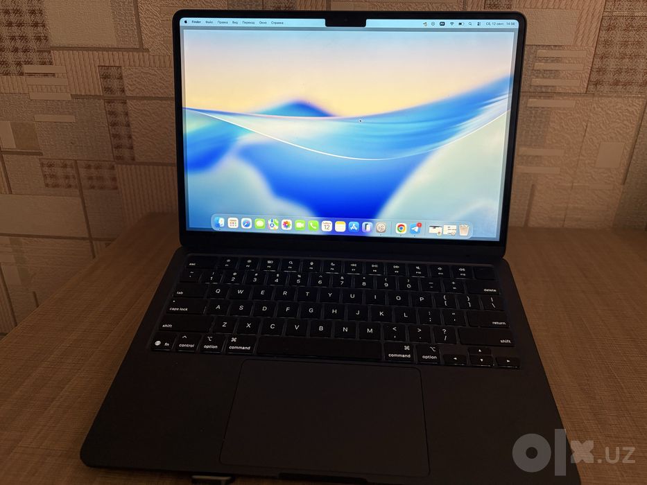 Macbook Air 13 m4 16/256