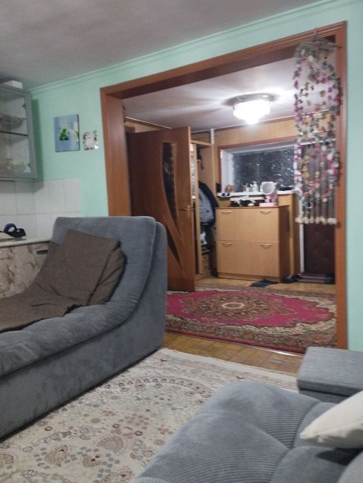 Продам двух этажный дом