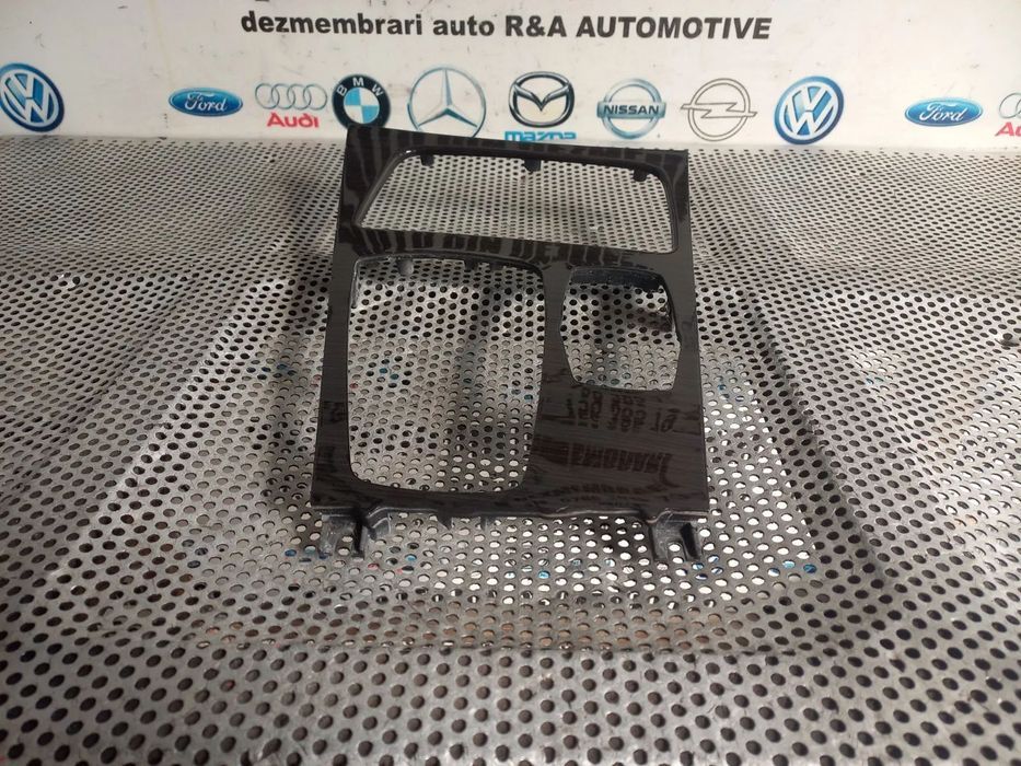 Ornament Trim Consola Centrala Bmw Seria 7 F01 F02 F03 F04 Volan Stanga Lemn Mahon Dezmembrez Bmw S