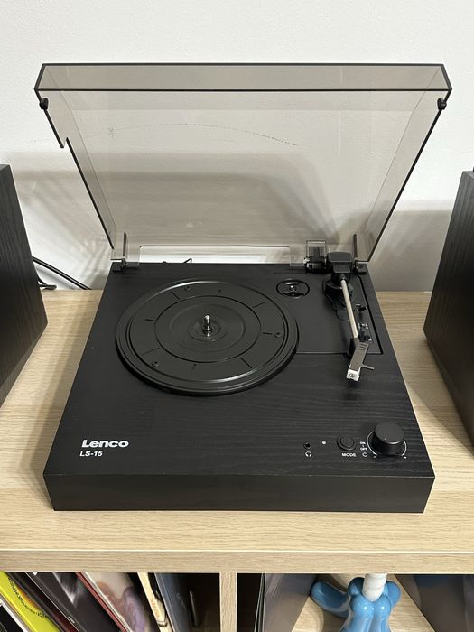 Pick-up Lenco LS-15 Black – Ca nou, la cutie (Ideal pentru începători)