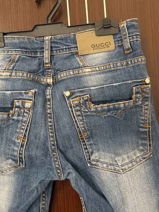 Дънки на марката Gucci