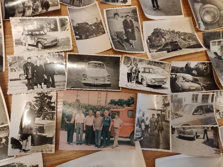 Vând colecție de 180 de poze vechi cu tematica auto