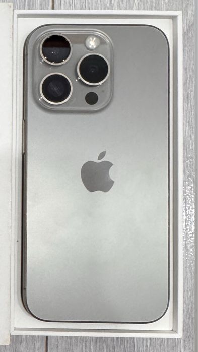Iphone 15 pro б/у