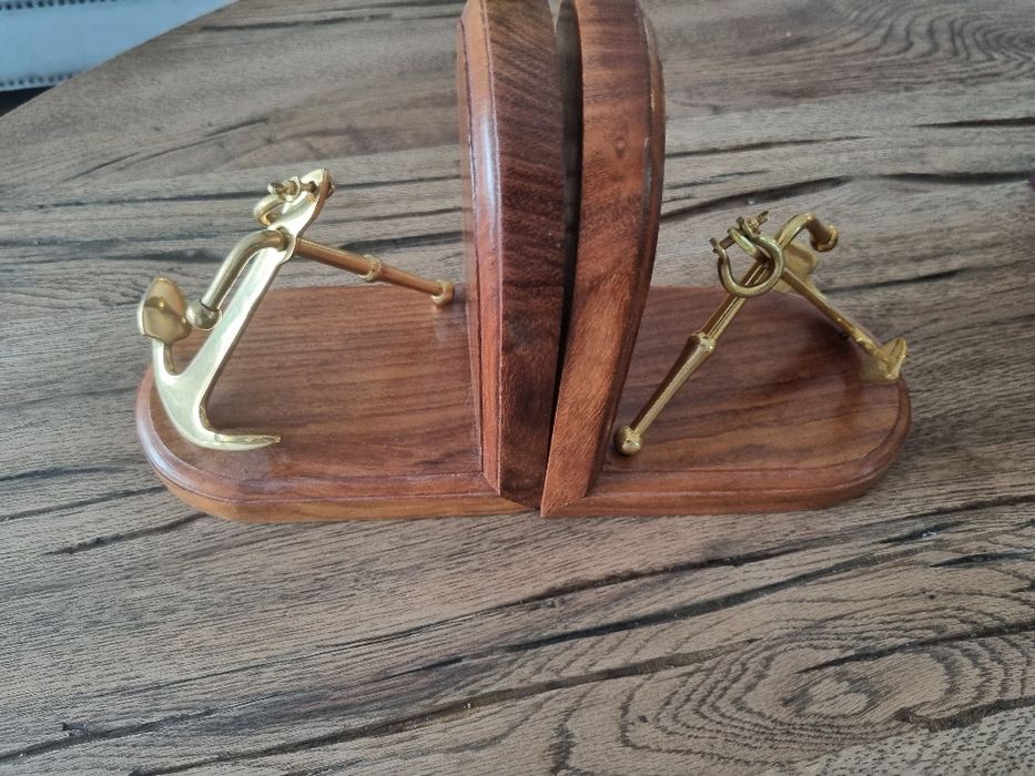 Opritoare/Suporți cărți din lemn