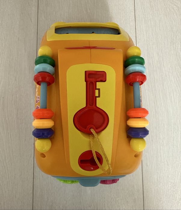 Autobuz de jucărie / jucărie de sortare, cu sunete și lumini, Holà
