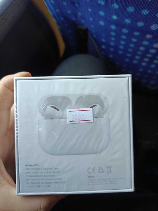 Продам наушники AirPods Pro