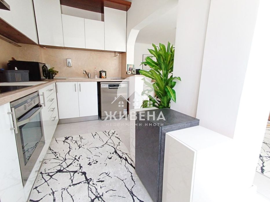 Продава се Тристаен апартамент в Варна, Чайка - 82 кв.м за 3281 €/кв.м - Снимка #4