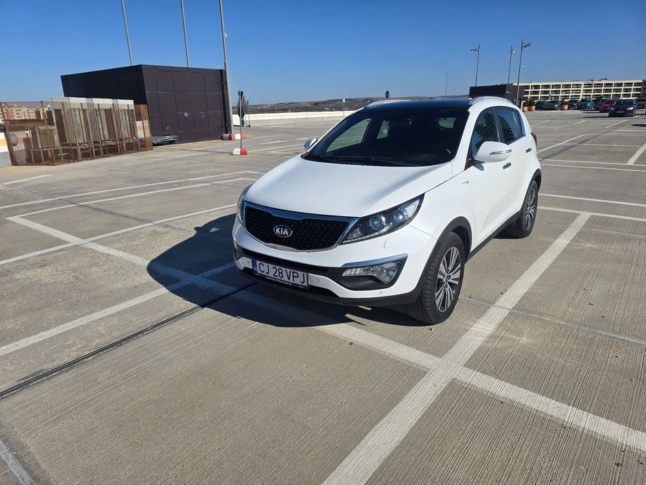 Kia Sportage In stare foarte buna , toste reviziile la zi , diferential nou