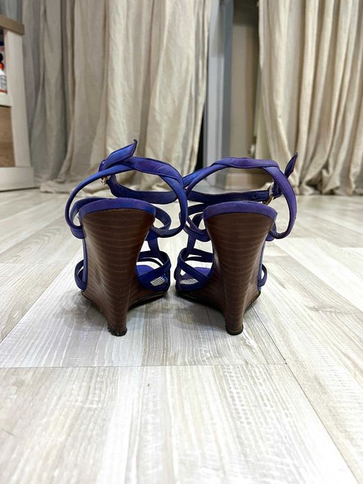 Босоножки Moschino