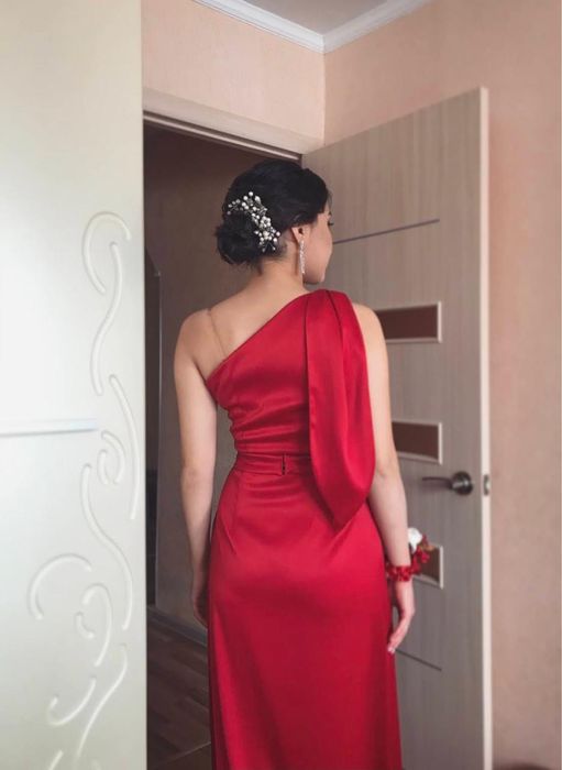 Продам вечернее платье