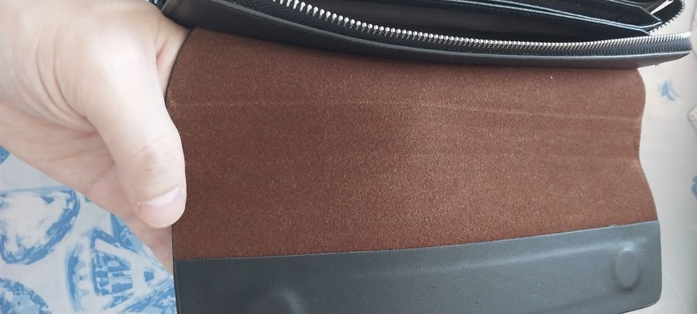 Барсетка из натуральной кожи