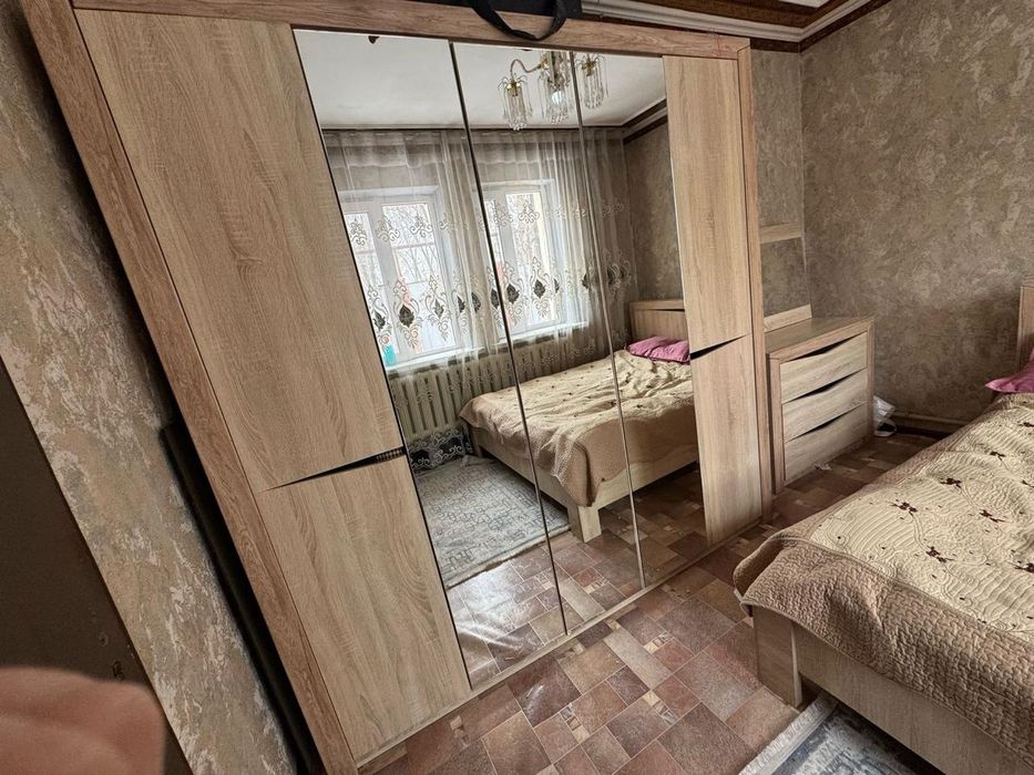 продам спальный гарнитур