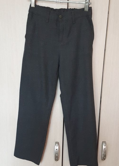 Школьная одежда для мальчика: брюки, рубашки, пиджак, жилет