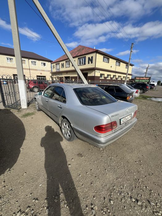 Продам Mersedes W210