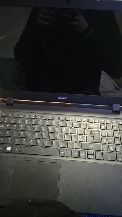 Laptop Acrer Aspire ES1-523-28GQ
