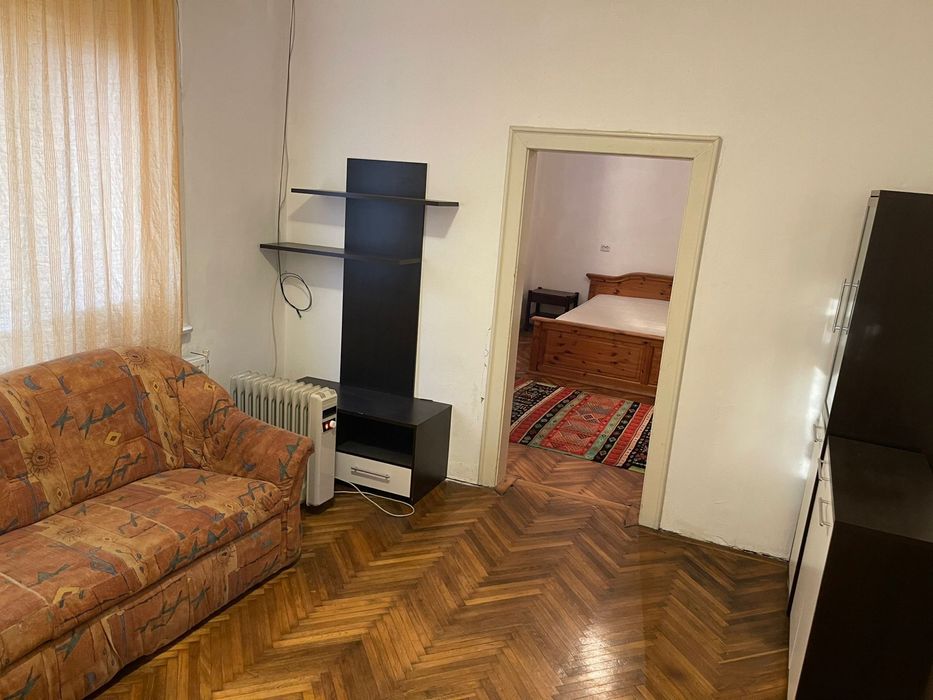 Închiriez casă în Arad zona Grădiște 2 camere