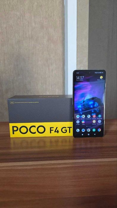 Продаётся игровой смартфон Poco F4 GT, 8/128 Гб, в сером цвете