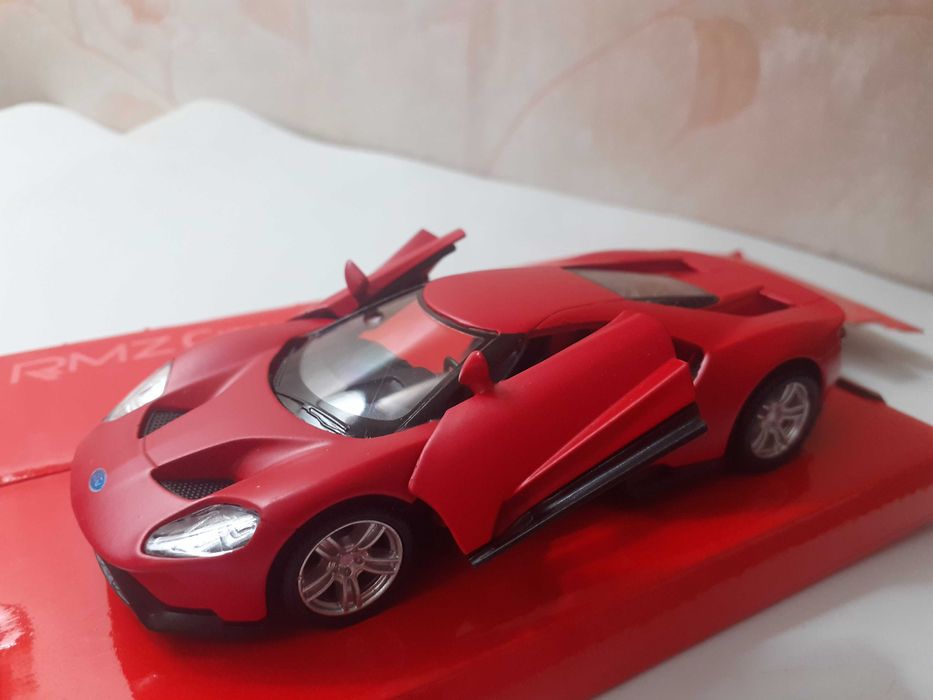 Игрушка - модель машины