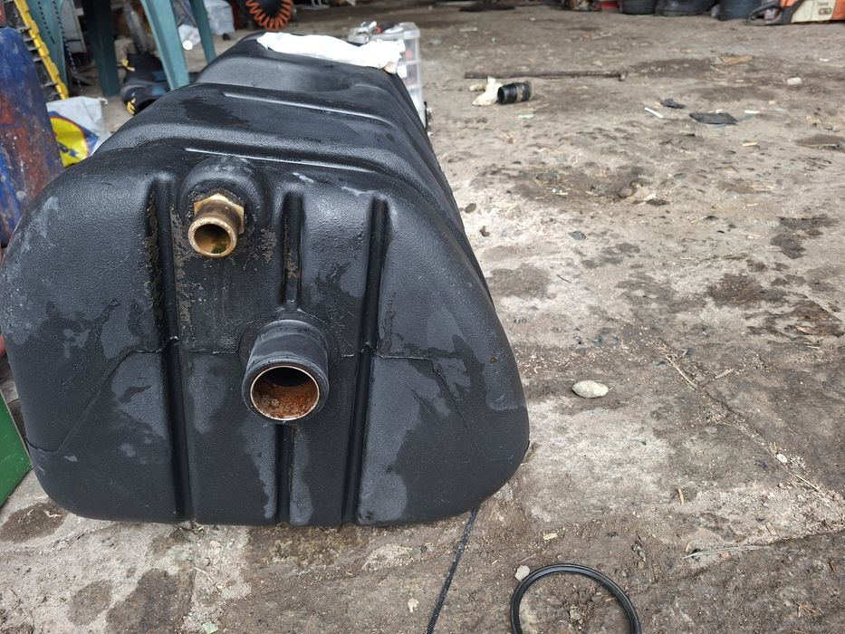 Резервоар Iveco Daily