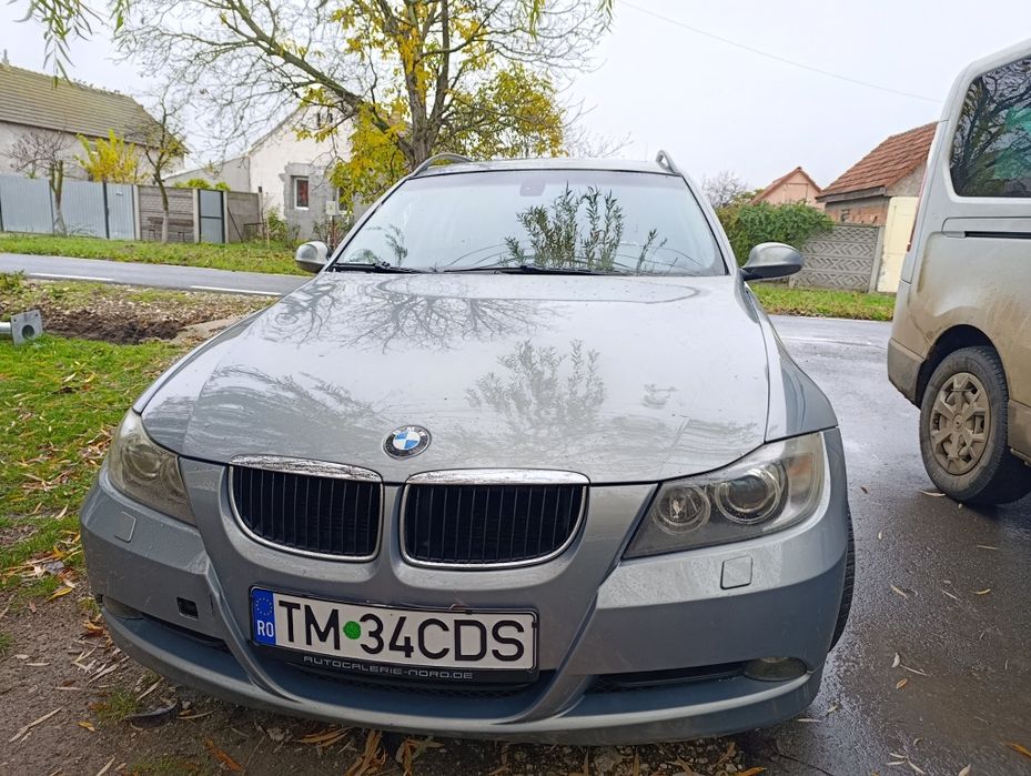 BMW 320i în stare ok