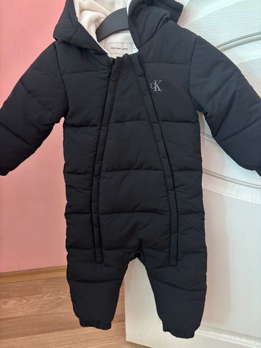 Космонавт Calvin Klein