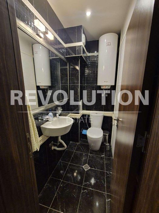 Двустаен апартамент в района на м-т  Ален Мак!