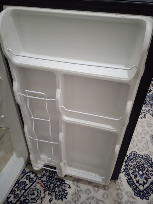 Xolodilnik mini olinganiga yarum oy boldi 2 oy ishlatilgan
