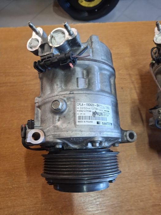 Compresor aer condiționat Range Rover Sport 3.0 2.0D