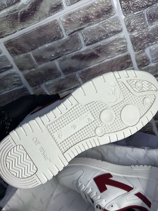 Off white Out of Office