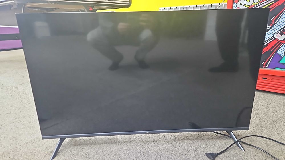 Телевизор LVG. 102 см. Идеальное состояние. Забирать с Жетысу-3.